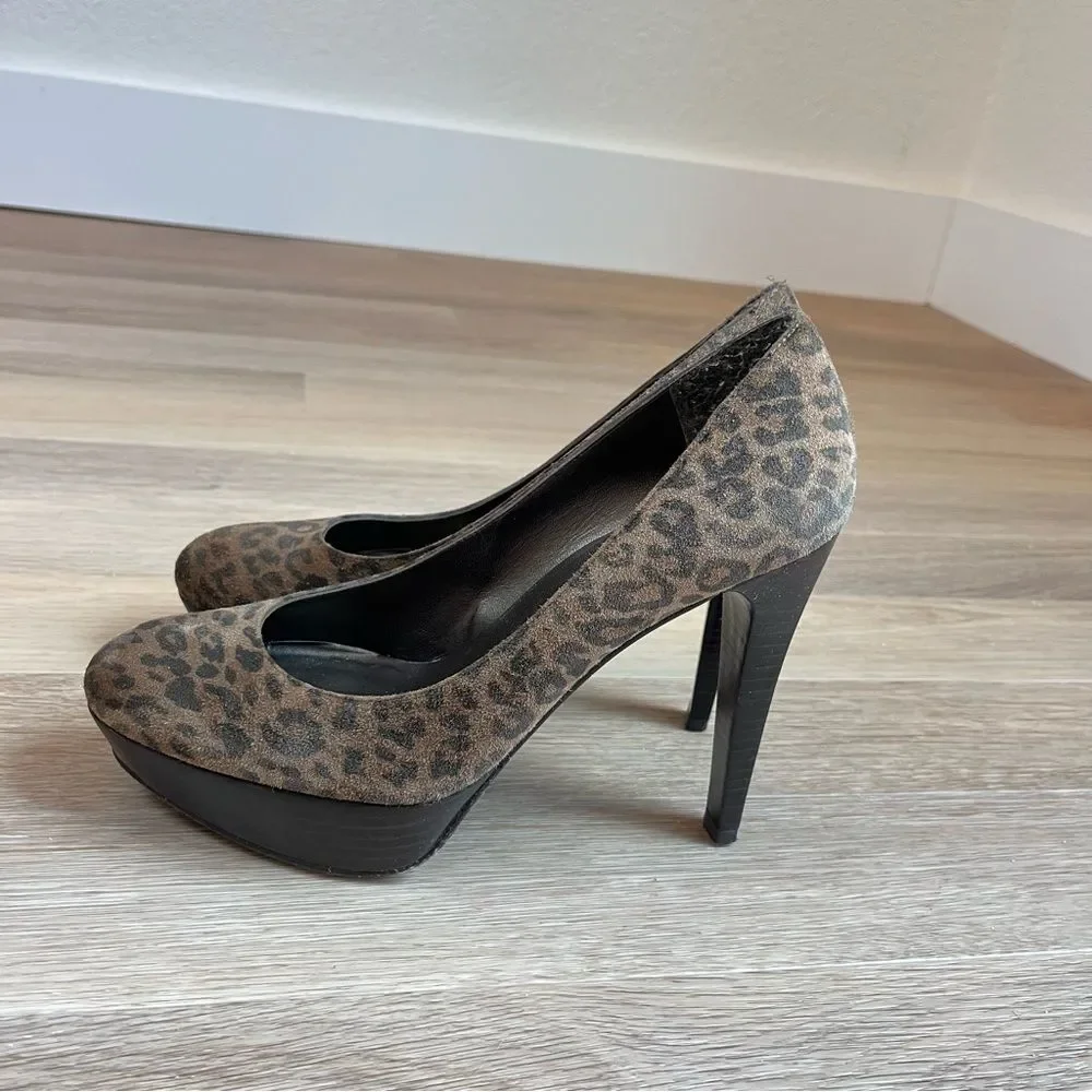 Stuart Weitzman Casstilts Leopard Suede Platform Pumps size 9